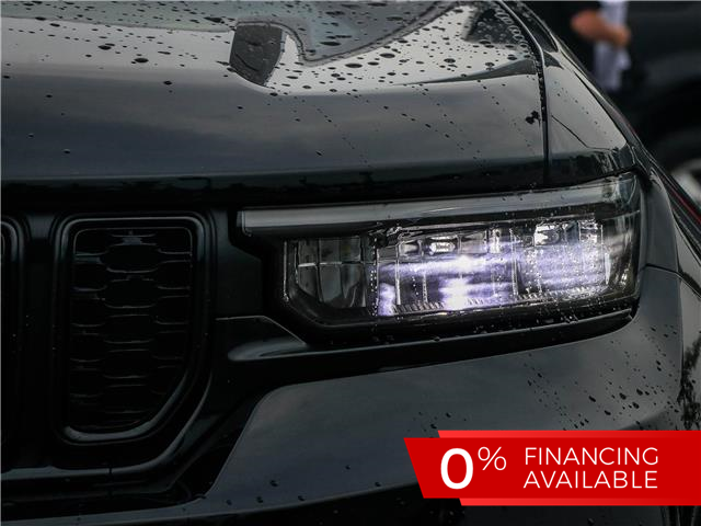 2025 Jeep Grand Cherokee Laredo (Stk: 15-25352) in London - Image 15 of 29