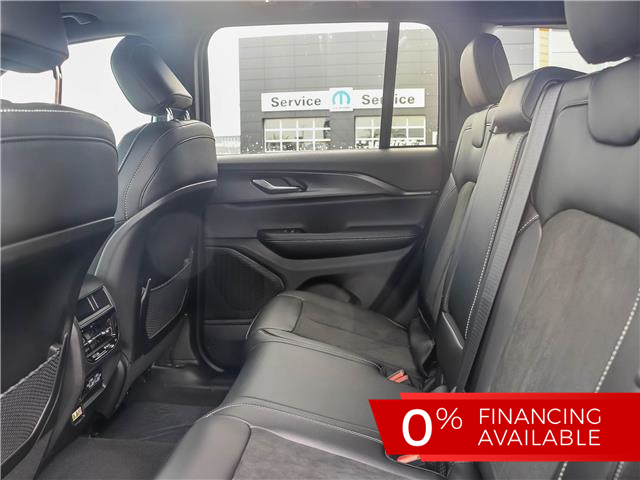2025 Jeep Grand Cherokee Laredo (Stk: 15-25352) in London - Image 23 of 29