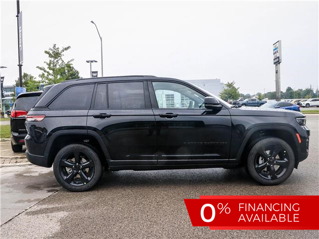 2025 Jeep Grand Cherokee Laredo (Stk: 15-25352) in London - Image 24 of 29