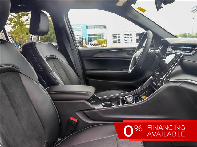 2025 Jeep Grand Cherokee Laredo (Stk: 15-25352) in London - Image 26 of 29