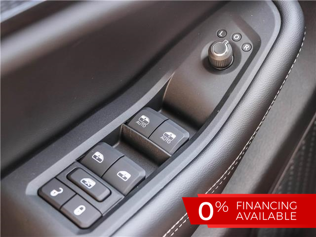 2025 Jeep Grand Cherokee Laredo (Stk: 15-25365) in London - Image 14 of 29