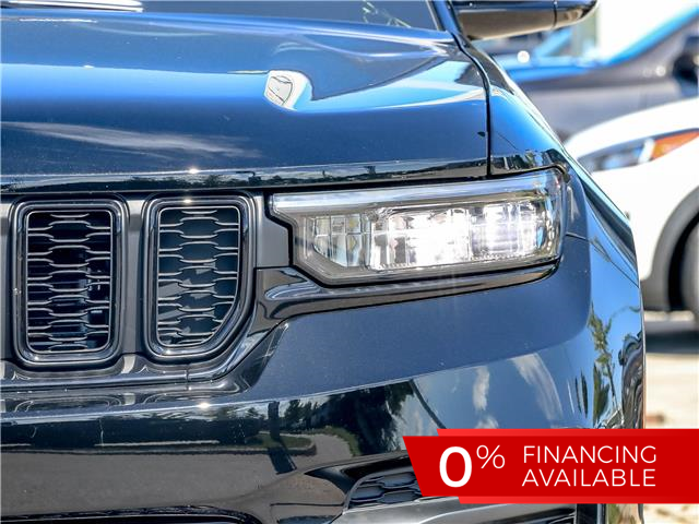 2025 Jeep Grand Cherokee Laredo (Stk: 15-25367) in London - Image 15 of 29