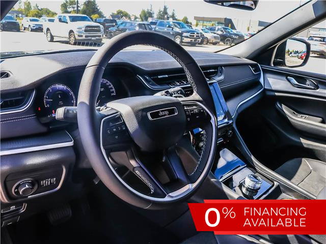 2025 Jeep Grand Cherokee Laredo (Stk: 15-25367) in London - Image 19 of 29