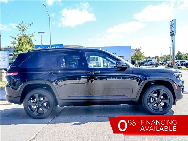 2025 Jeep Grand Cherokee Laredo (Stk: 15-25367) in London - Image 24 of 29