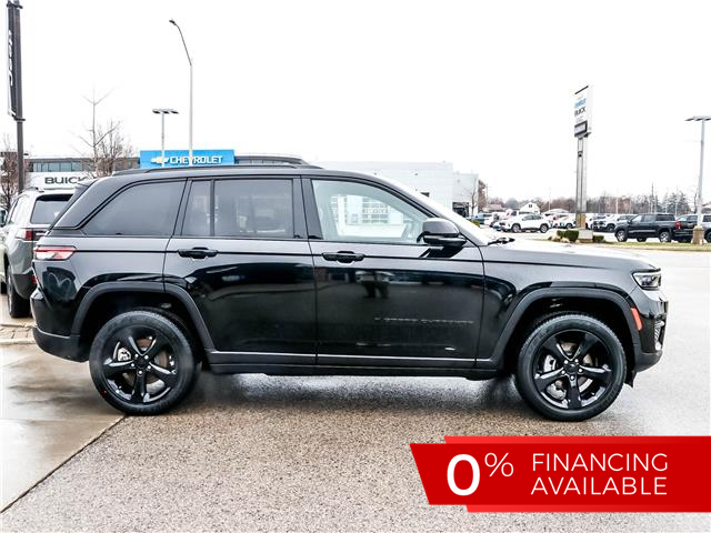 2025 Jeep Grand Cherokee Laredo (Stk: 15-25423) in London - Image 24 of 29