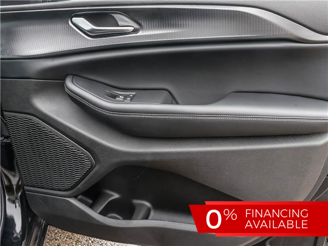 2025 Jeep Grand Cherokee Laredo (Stk: 15-25423) in London - Image 25 of 29