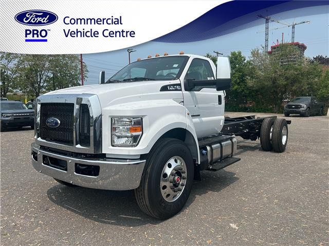 2026 Ford F-750 Diesel Base (Stk: 2600030) in Ottawa - Image 1 of 11