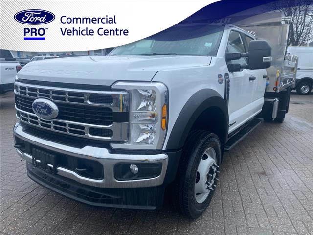2026 Ford F-550 Chassis  (Stk: 2600490) in Ottawa - Image 1 of 25
