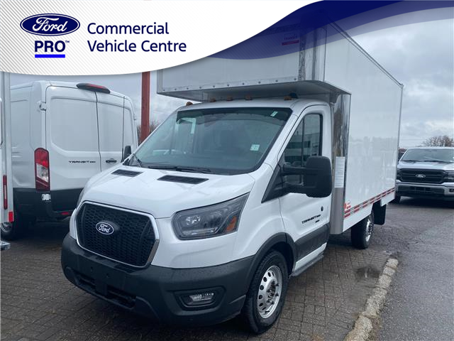 2026 Ford Transit-350 Cutaway Base (Stk: 2603250) in Ottawa - Image 1 of 15