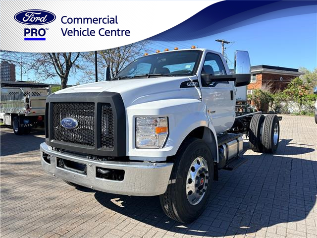 2027 Ford F-750 Diesel Base (Stk: 2700030) in Ottawa - Image 1 of 23