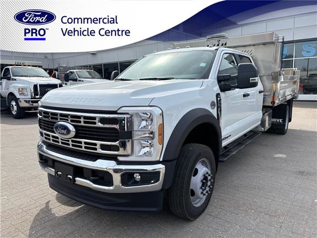 2026 Ford F-550 Chassis  (Stk: 2604300) in Ottawa - Image 1 of 32