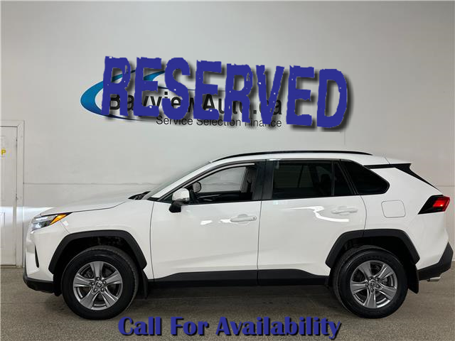 2022 Toyota RAV4 XLE (Stk: 42278JA) in Belleville - Image 1 of 28