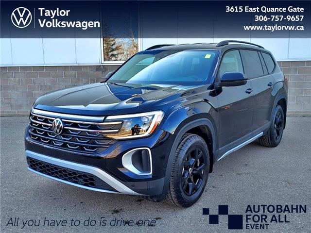 2025 Volkswagen Atlas 2.0 TSI Peak Edition (Stk: 250196) in Regina - Image 1 of 42