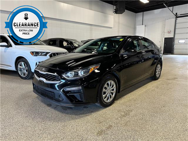 2021 Kia Forte LX (Stk: P13682) in Calgary - Image 1 of 19