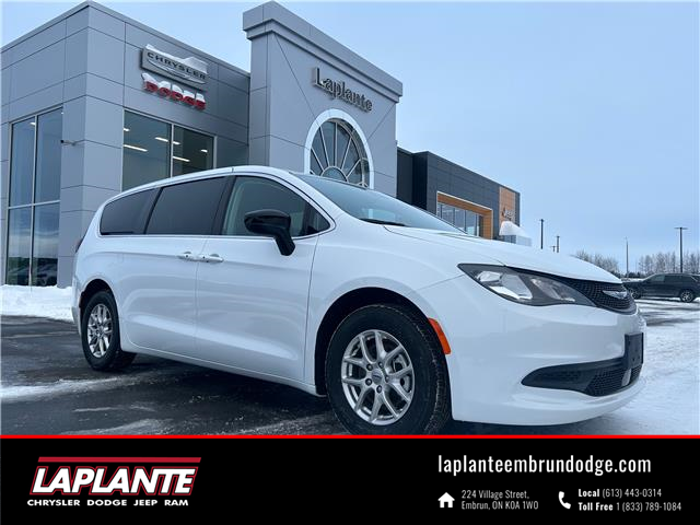 2024 Chrysler Grand Caravan SXT (Stk: P25-07) in Embrun - Image 1 of 24