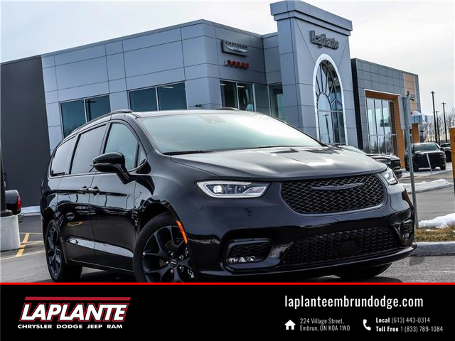 2024 Chrysler Pacifica Touring-L (Stk: 24109) in Embrun - Image 1 of 24