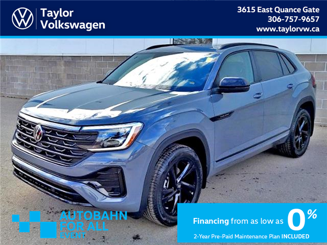 2025 Volkswagen Atlas Cross Sport 2.0 TSI Comfortline R-Line Black Edition (Stk: 250226) in Regina - Image 1 of 42