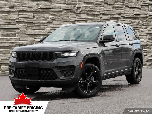 2025 Jeep Grand Cherokee Laredo (Stk: J5226) in Brantford - Image 1 of 27