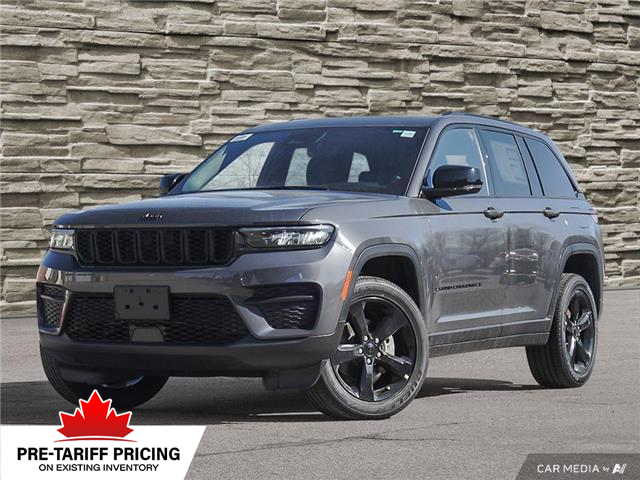 2025 Jeep Grand Cherokee Laredo (Stk: J5221) in Brantford - Image 1 of 27