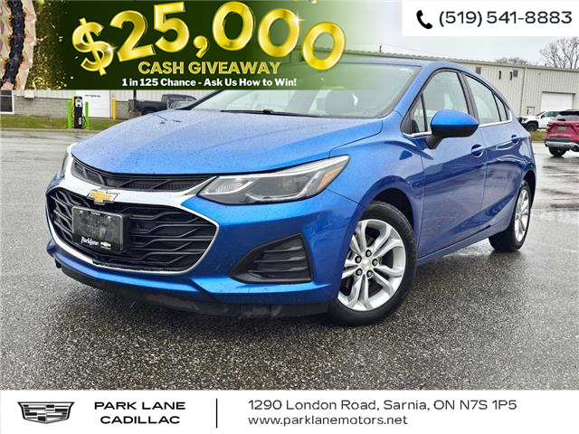 2019 Chevrolet Cruze LT (Stk: 501411) in Sarnia - Image 1 of 43