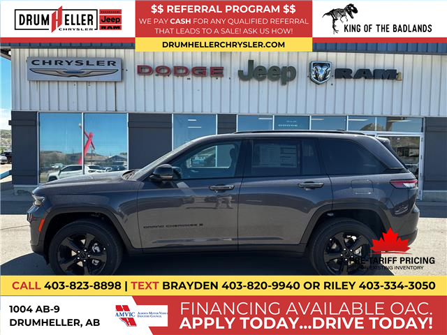 2025 Jeep Grand Cherokee Laredo (Stk: 28492) in Drumheller, - Image 1 of 24