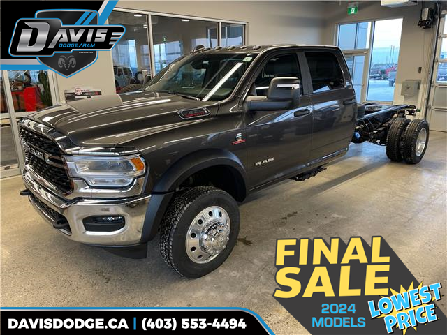 2024 RAM 5500 Chassis Tradesman/SLT/Laramie/Limited (Stk: 24605) in Fort Macleod - Image 1 of 23