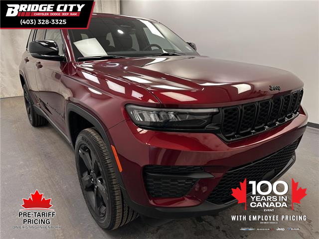 2025 Jeep Grand Cherokee Laredo (Stk: 37182) in Lethbridge - Image 1 of 24
