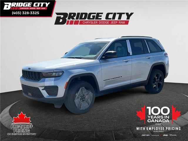2025 Jeep Grand Cherokee Laredo (Stk: 37308) in Lethbridge - Image 1 of 8