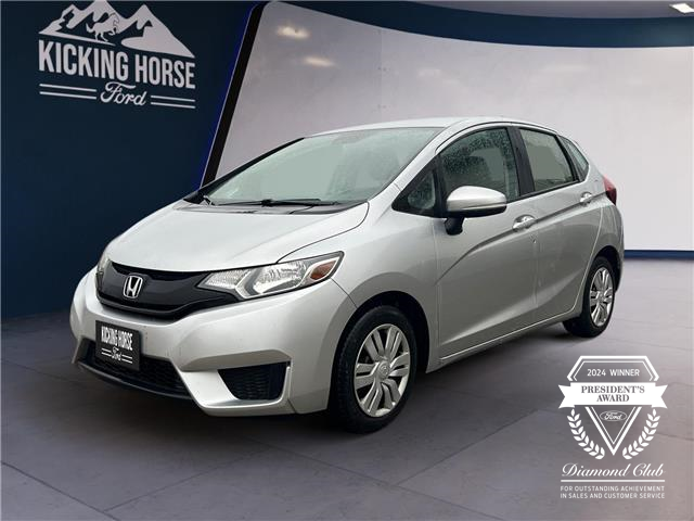 2016 Honda Fit LX (Stk: 12108) in Golden - Image 1 of 17