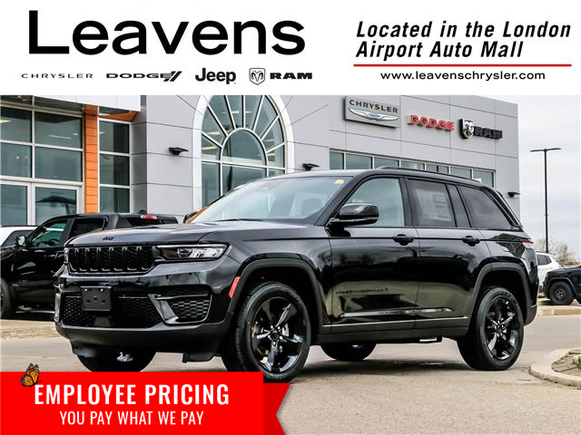 2025 Jeep Grand Cherokee Laredo (Stk: 15-25172) in London - Image 1 of 31
