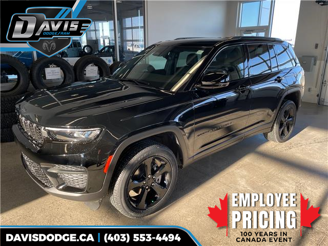 2025 Jeep Grand Cherokee Laredo (Stk: 24854) in Fort Macleod - Image 1 of 24