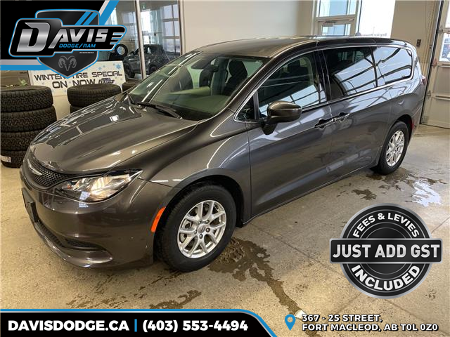 2023 Chrysler Grand Caravan SXT (Stk: 30050) in Fort Macleod - Image 1 of 25