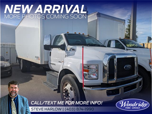 2022 Ford F750 REG CAB (Stk: 19186) in Calgary - Image 1 of 20