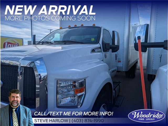 2022 Ford F750 REG CAB (Stk: 19185) in Calgary - Image 1 of 19