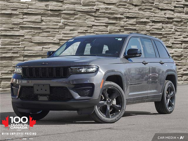 2025 Jeep Grand Cherokee Laredo (Stk: J5221) in Brantford - Image 1 of 27