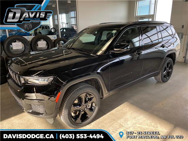 2025 Jeep Grand Cherokee L Laredo (Stk: 24875) in Fort Macleod - Image 1 of 25