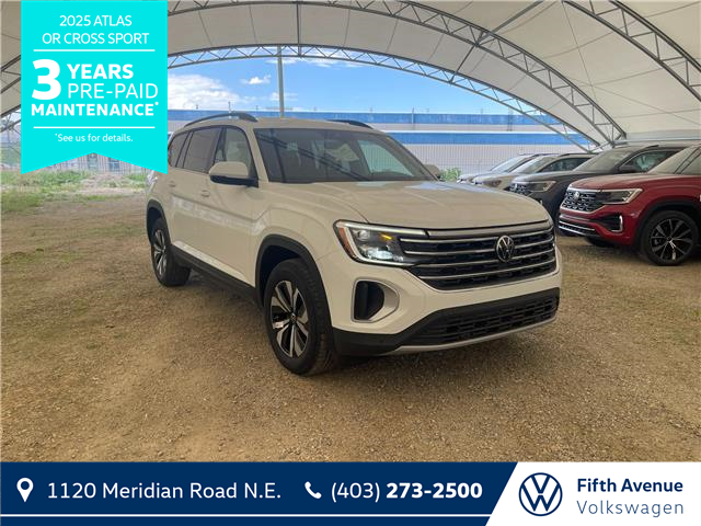 2025 Volkswagen Atlas 2.0 TSI Comfortline (Stk: 25152) in Calgary - Image 1 of 12