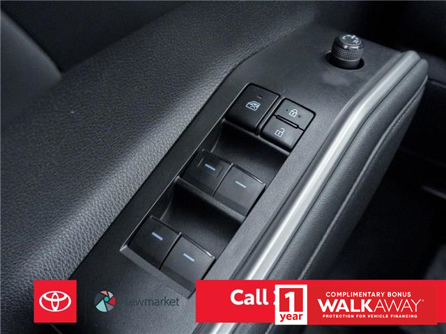 2021 Toyota Highlander Hybrid XLE (Stk: 39884A) in Newmarket - Image 12 of 26