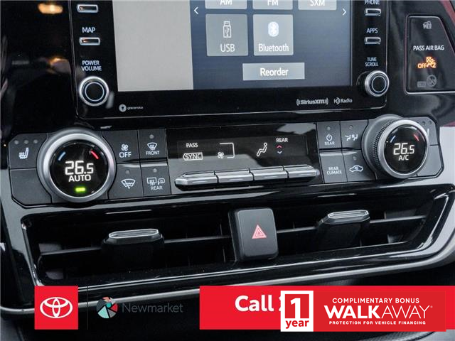 2021 Toyota Highlander Hybrid XLE (Stk: 39884A) in Newmarket - Image 15 of 26