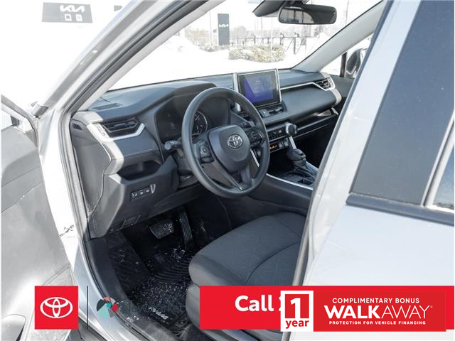 2024 Toyota RAV4 LE (Stk: R7997) in Newmarket - Image 7 of 24 2024 Toyota RAV4 LE (Stk: R7997) in Newmarket - Image 7 of 24