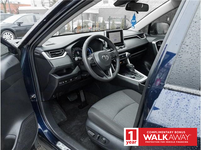 2024 Toyota RAV4 Hybrid XLE (Stk: 40052A) in Newmarket - Image 7 of 25