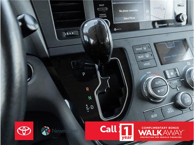 2019 Toyota Sienna XLE 7-Passenger (Stk: 40093A) in Newmarket - Image 17 of 26
