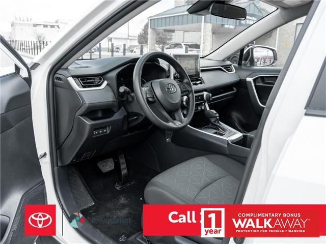 2025 Toyota RAV4 LE (Stk: R8068) in Newmarket - Image 8 of 22