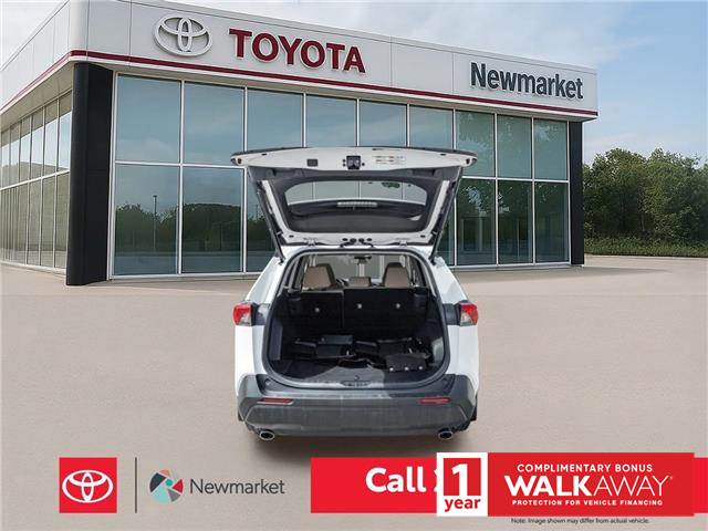 2021 Toyota RAV4 Hybrid XLE (Stk: 40440A) in Newmarket - Image 7 of 25