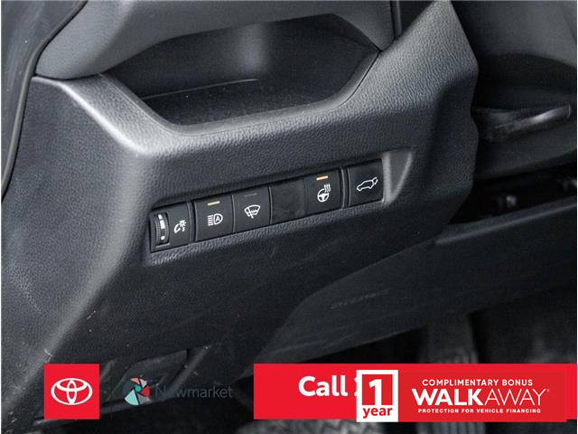 2021 Toyota RAV4 Hybrid XLE (Stk: 40334A) in Newmarket - Image 14 of 28