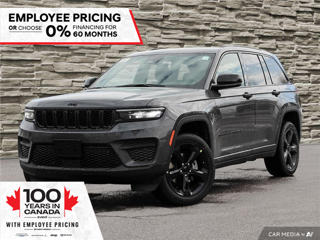 2025 Jeep Grand Cherokee Laredo (Stk: J5226) in Brantford - Image 1 of 27
