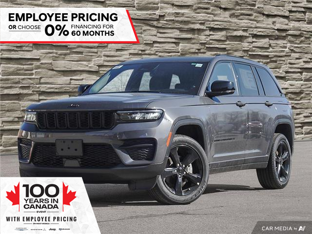 2025 Jeep Grand Cherokee Laredo (Stk: J5221) in Brantford - Image 1 of 27