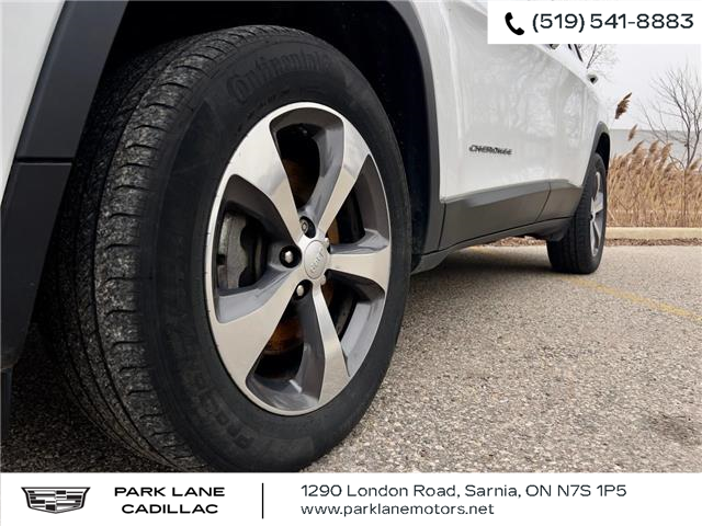 2020 Jeep Cherokee Limited (Stk: 501860) in Sarnia - Image 4 of 37