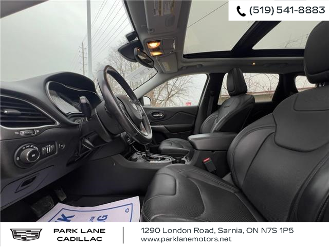 2020 Jeep Cherokee Limited (Stk: 501860) in Sarnia - Image 12 of 37