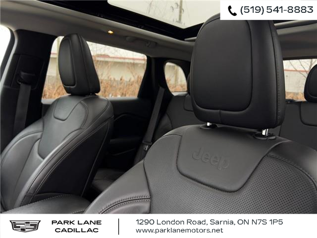 2020 Jeep Cherokee Limited (Stk: 501860) in Sarnia - Image 15 of 37